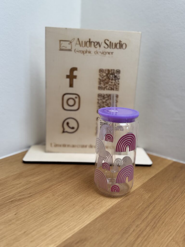 Création de mug en plastique